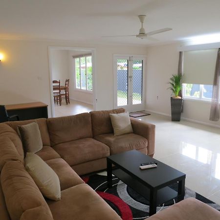 Edge Hill Clean & Green Cairns, 7 Minutes From The Airport, 7 Minutes To Cairns Cbd & Reef Fleet Terminal Luaran gambar