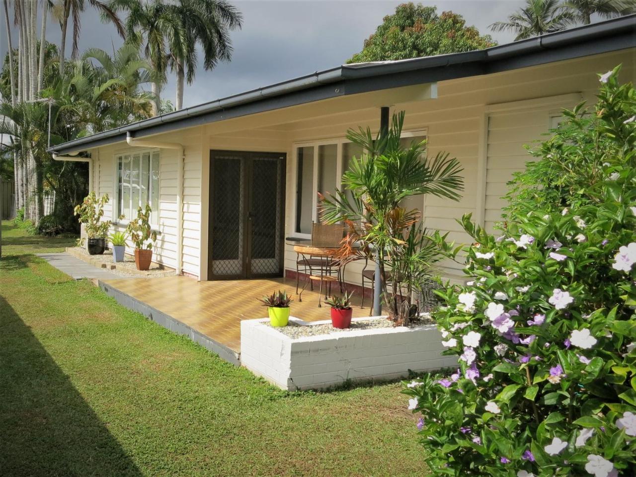 Edge Hill Clean & Green Cairns, 7 Minutes From The Airport, 7 Minutes To Cairns Cbd & Reef Fleet Terminal Luaran gambar